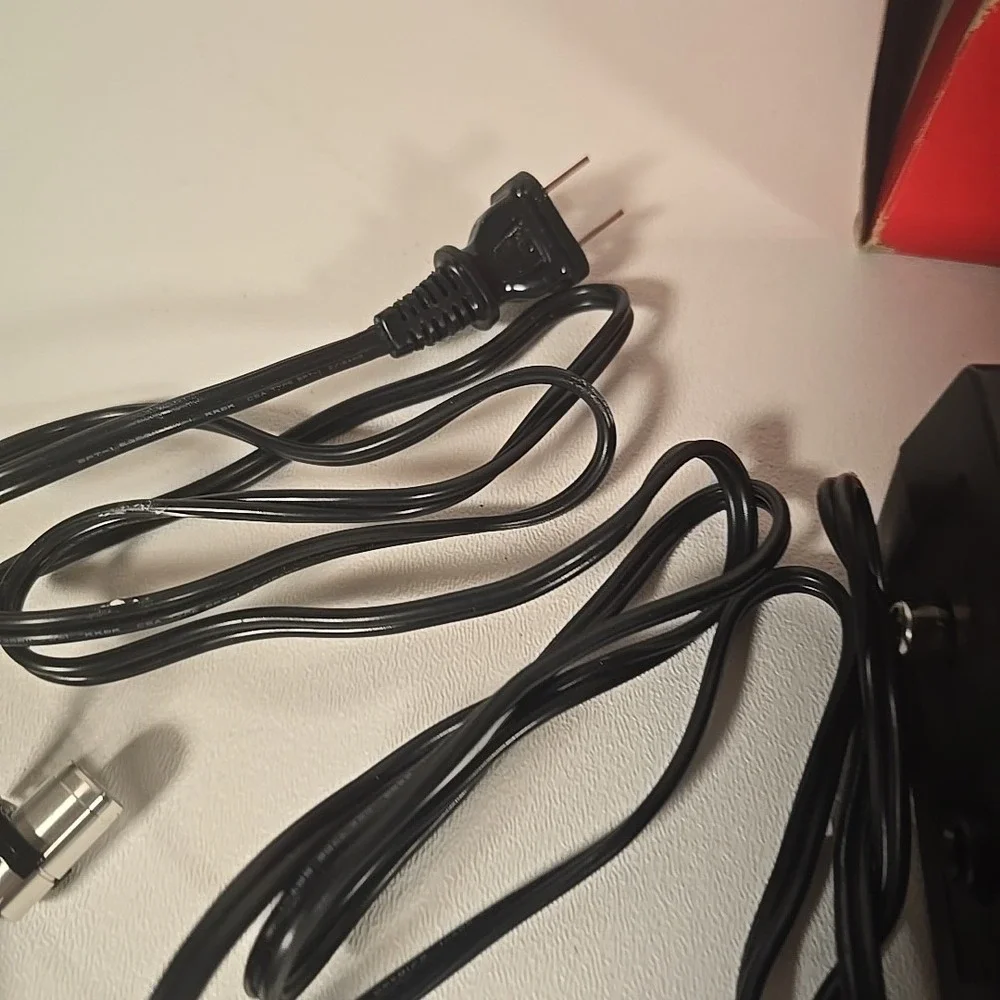 Vintage Realistic FM Wireless Microphone‎ System 32-1221A Clean